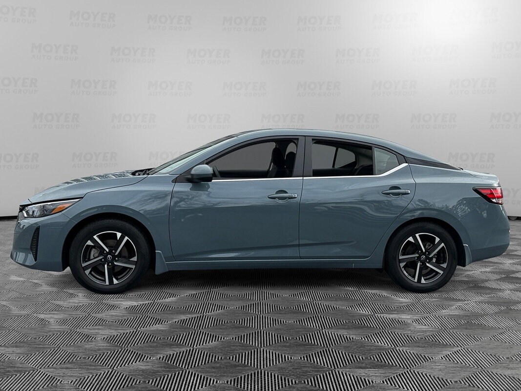 2024 Nissan Sentra SV photo 2
