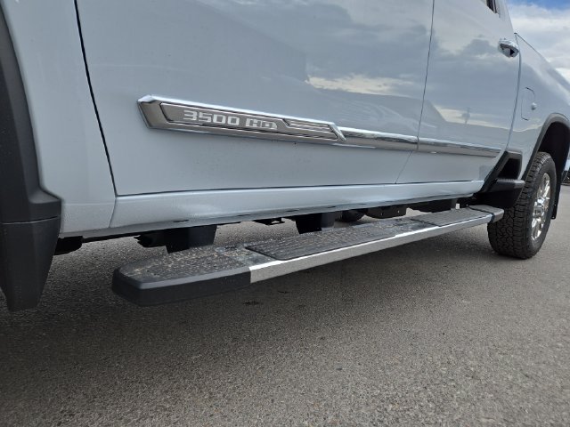2026 Chevrolet Silverado 3500HD High Country - Photo 8