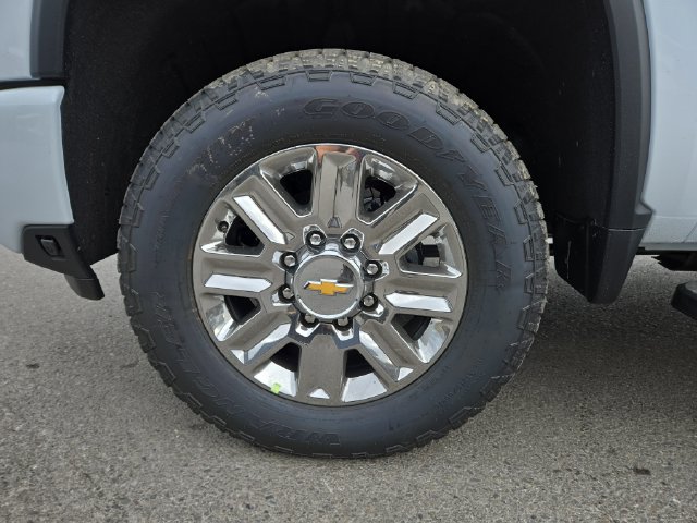 2026 Chevrolet Silverado 3500HD High Country - Photo 7