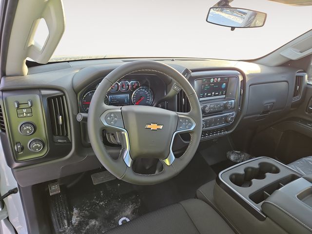2024 Chevrolet Silverado 5500HD Work Truck photo 3