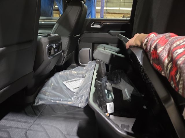 2026 Chevrolet Silverado 3500HD High Country - Photo 31