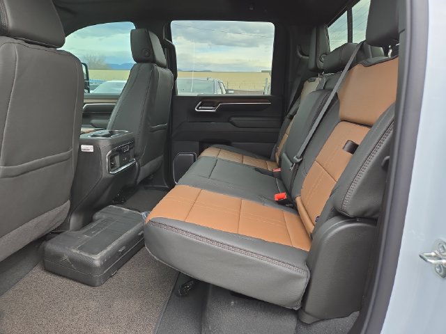 2026 Chevrolet Silverado 3500HD High Country - Photo 31