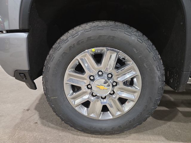 2026 Chevrolet Silverado 3500HD High Country - Photo 6