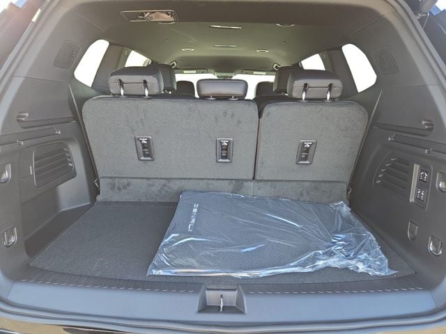 2026 GMC Acadia Denali - Photo 36