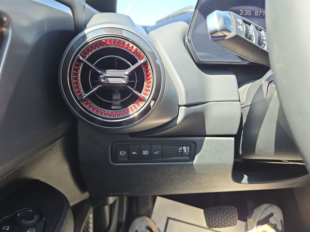 2025 Chevrolet Equinox EV RS - Photo 24