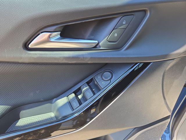 2027 Chevrolet Equinox LT - Photo 14