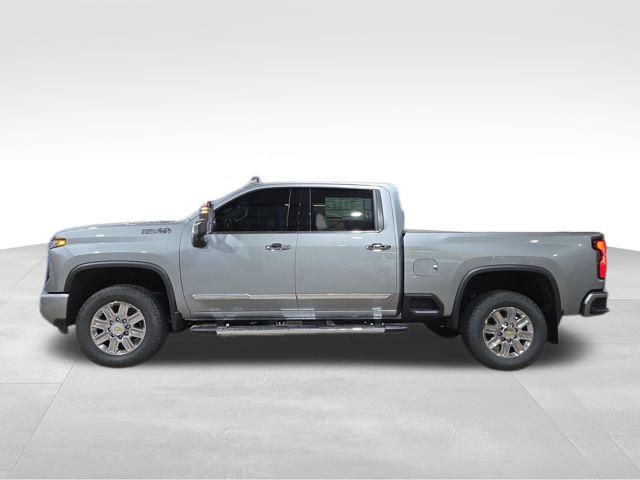 2026 Chevrolet Silverado 3500HD High Country - Photo 7