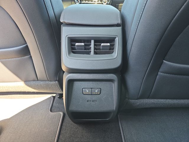 2025 Chevrolet Equinox EV RS - Photo 13