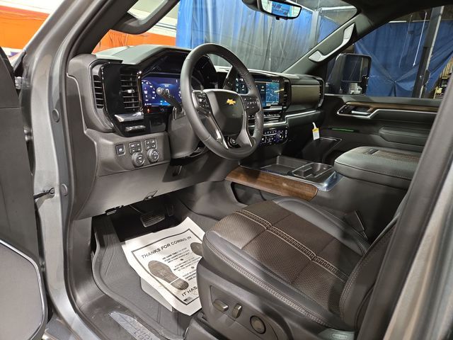 2026 Chevrolet Silverado 3500HD High Country - Photo 11