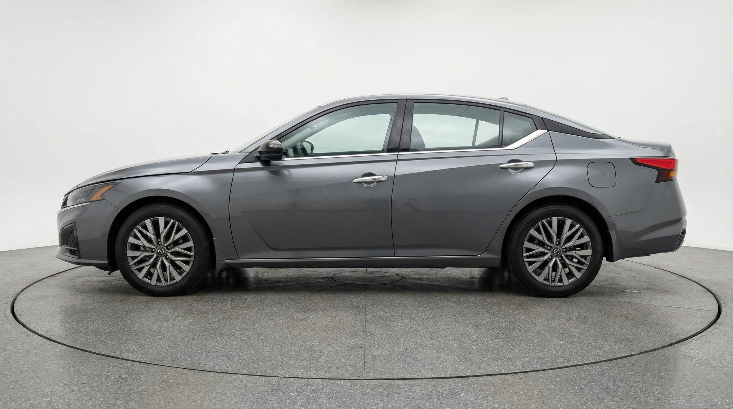 Thumbnail: 2025 Nissan Altima - 4