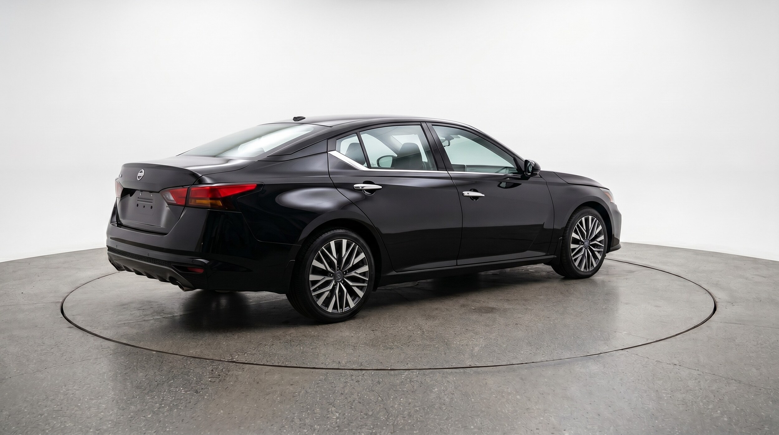 Thumbnail: 2025 Nissan Altima - 7