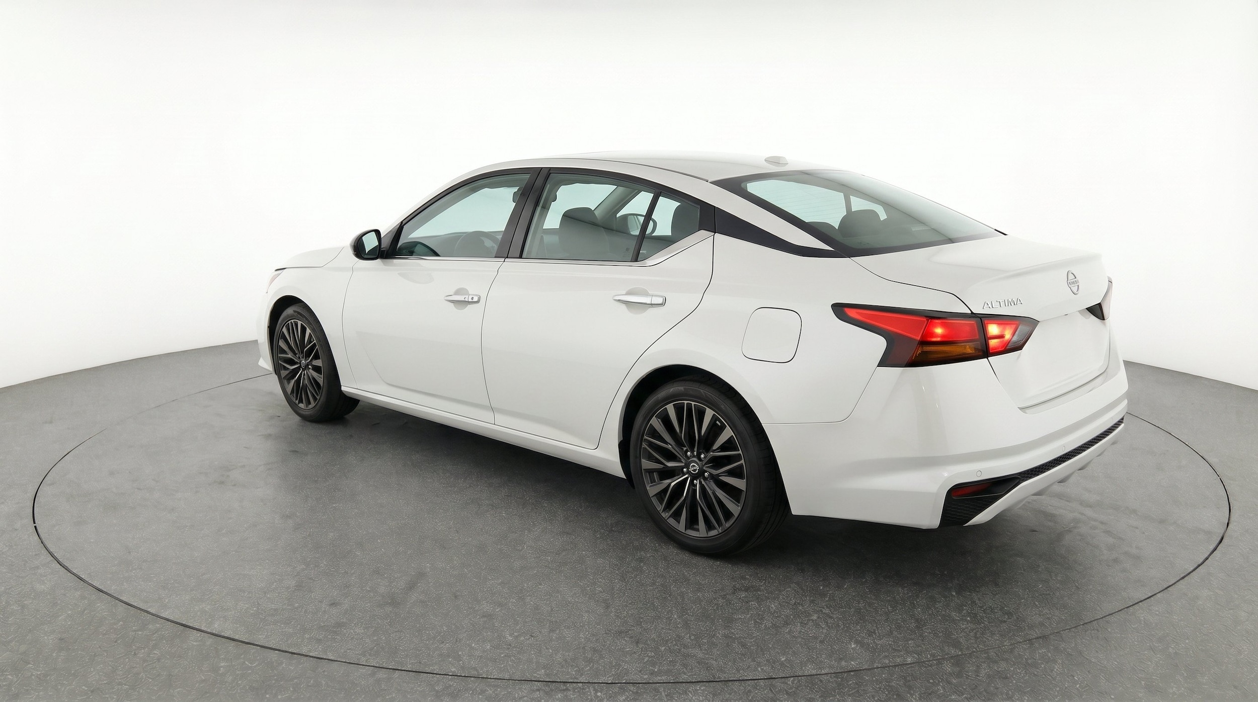 Thumbnail: 2025 Nissan Altima - 6