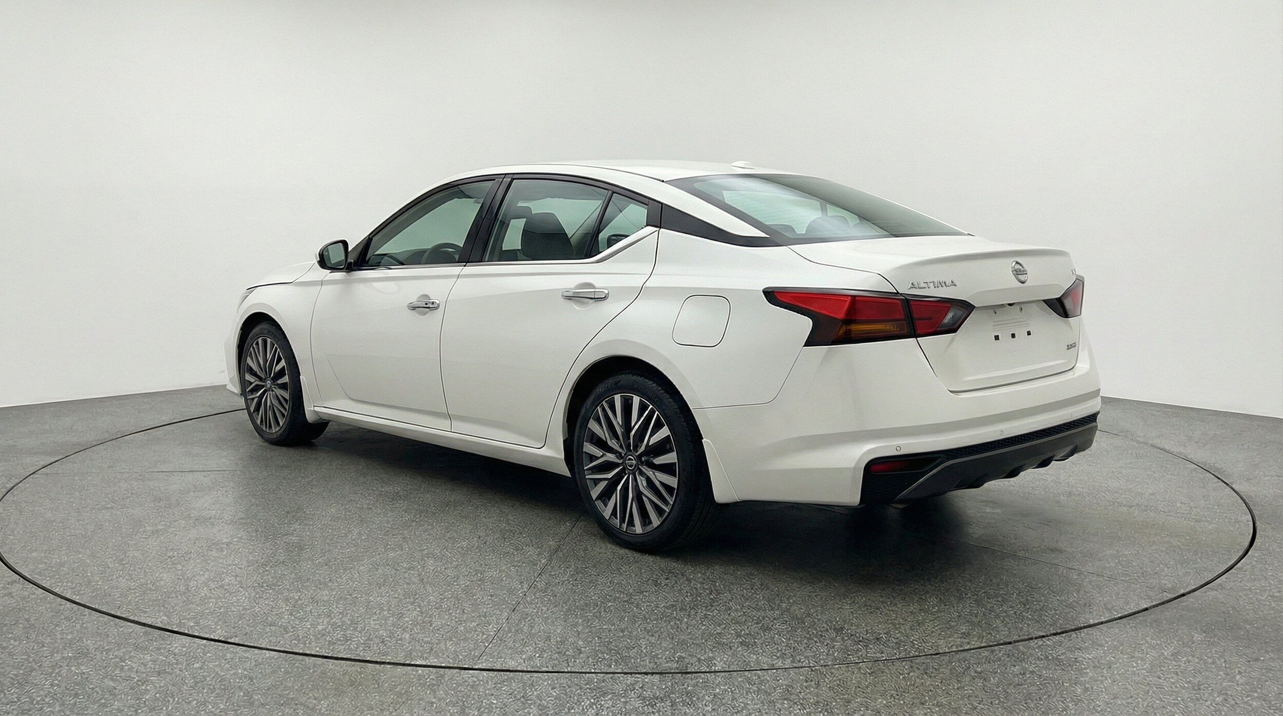 Thumbnail: 2025 Nissan Altima - 6