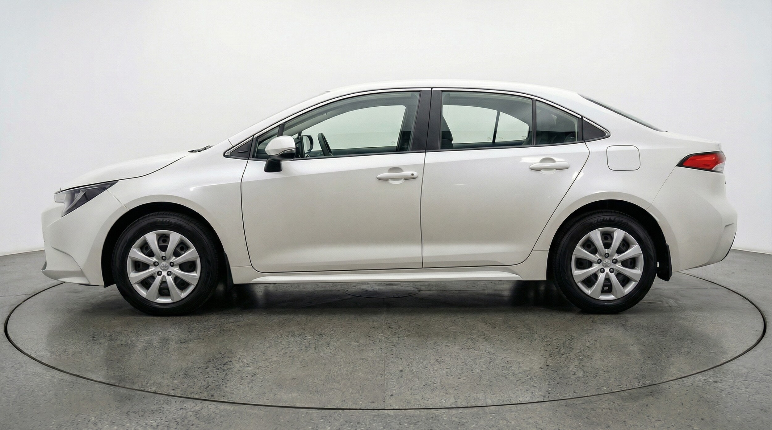 Thumbnail: 2025 Toyota Corolla - 4