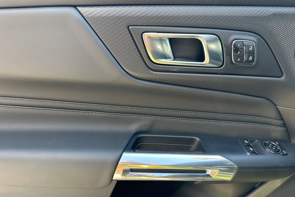 2025 Ford Mustang GT Premium Fastback - Photo 11