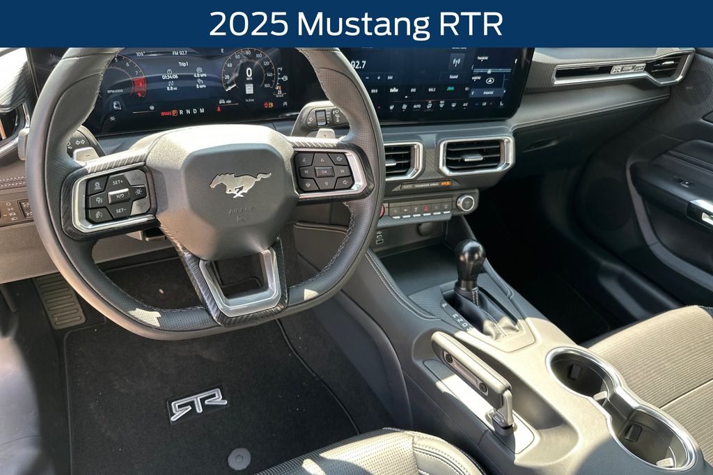 2025 Ford Mustang GT Premium Fastback - Photo 13