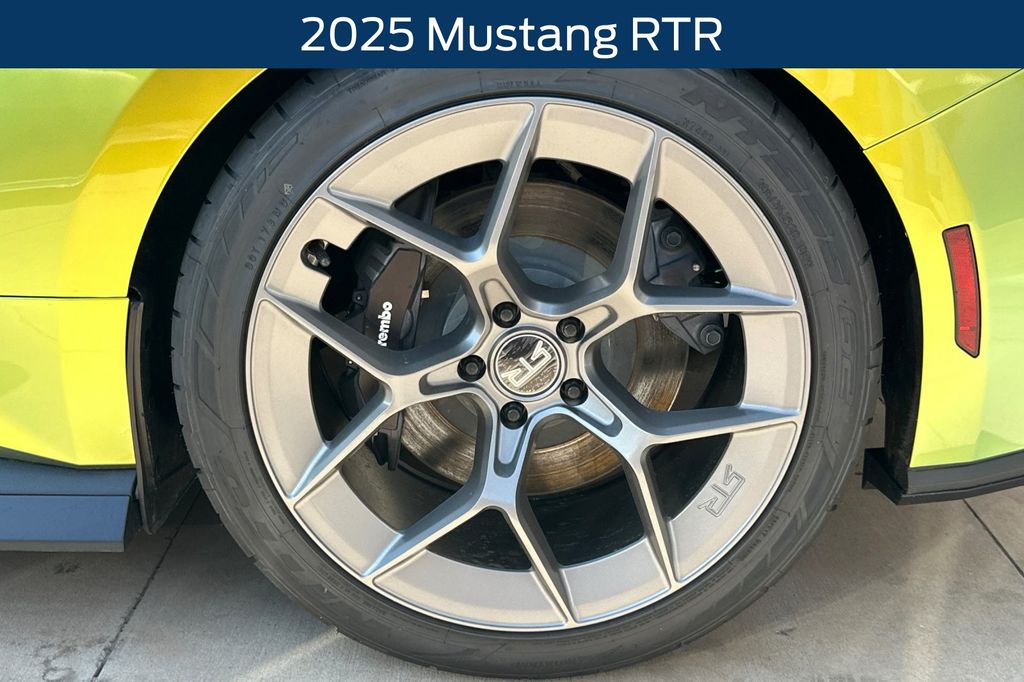 2025 Ford Mustang GT Premium Fastback - Photo 24
