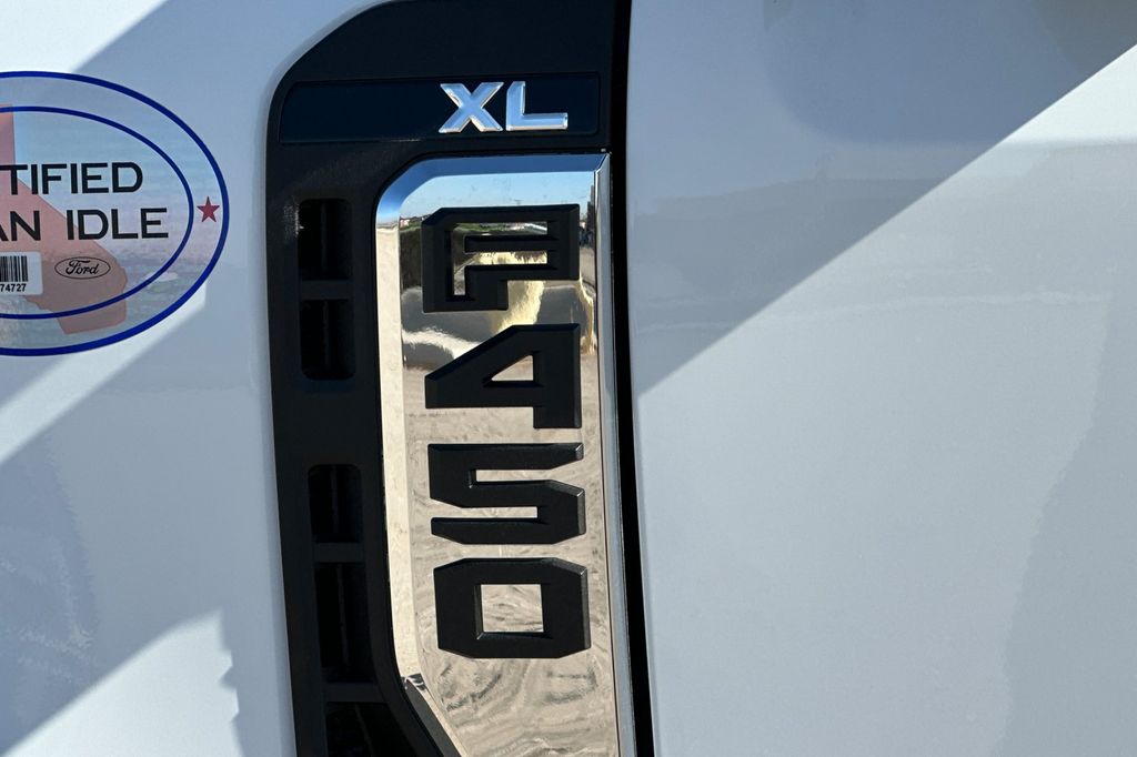 2025 Ford F-450 Super Duty Chassis Cab XL - Photo 23