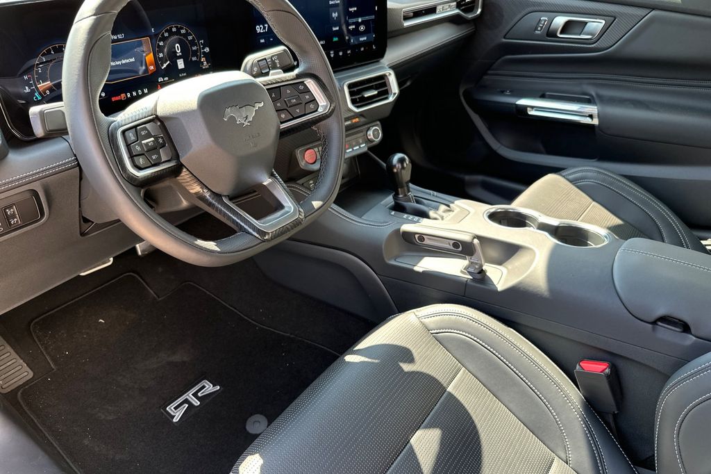 2025 Ford Mustang GT Premium Fastback - Photo 10