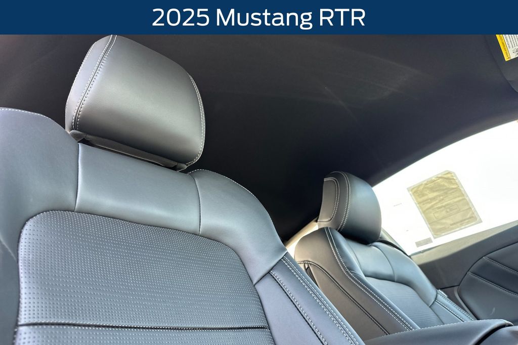 2025 Ford Mustang GT Premium Fastback - Photo 16