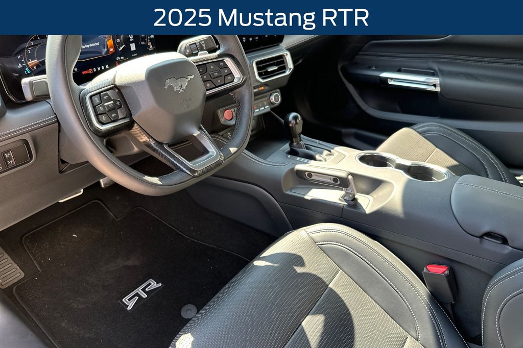 2025 Ford Mustang GT Premium Fastback - Photo 10
