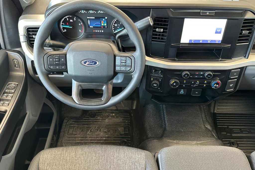 2025 Ford F-450 Super Duty Chassis Cab XL - Photo 14