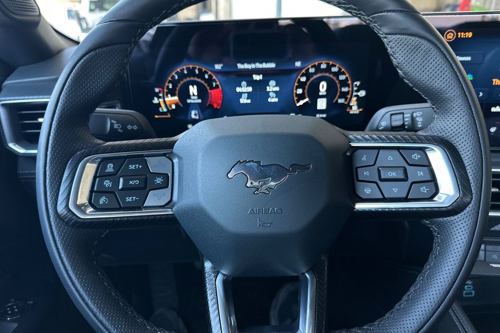 2025 Ford Mustang GT Premium Fastback - Photo 23
