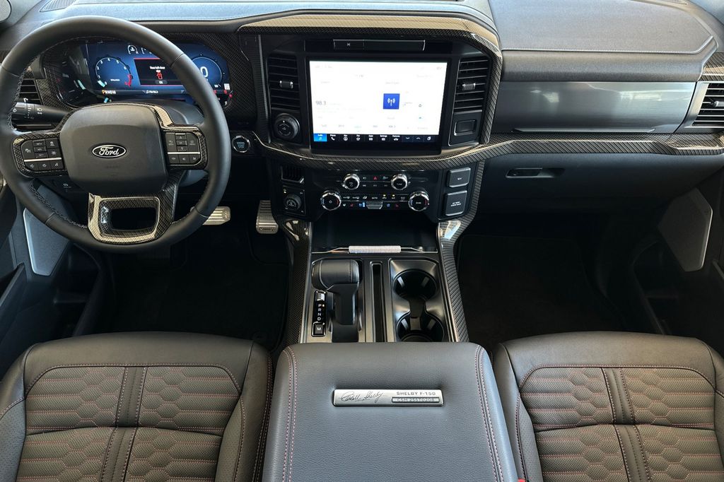 2025 Ford F-150 Lariat - Photo 10