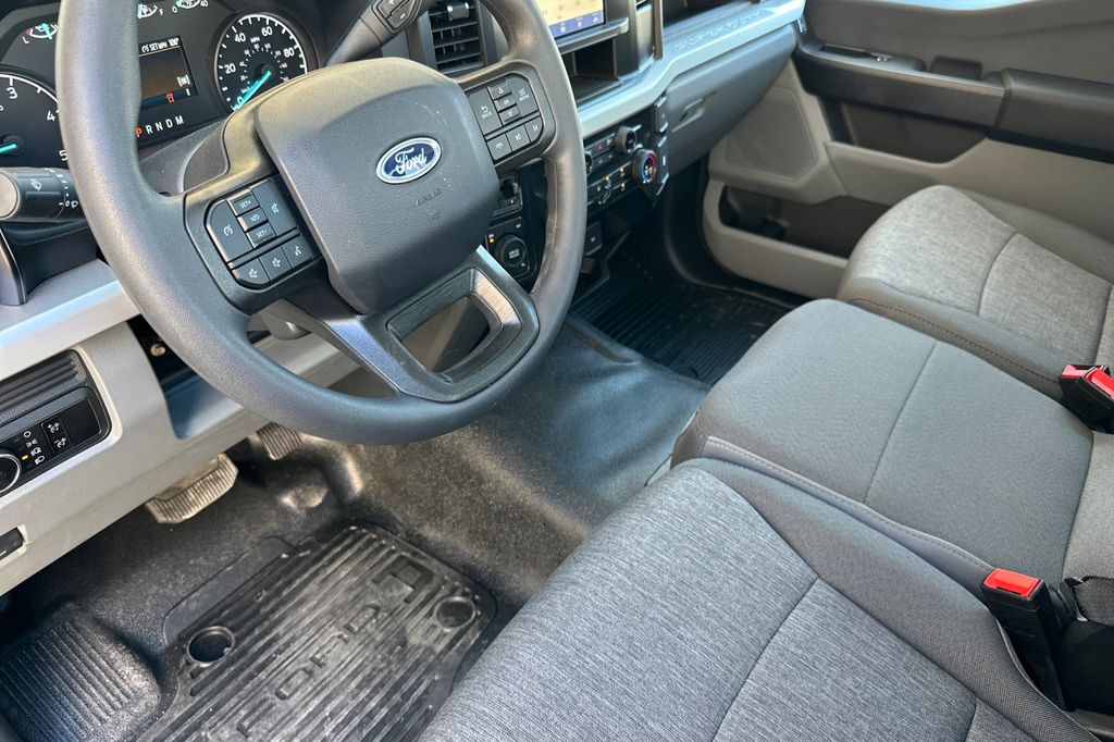2025 Ford F-250 Super Duty XL - Photo 10