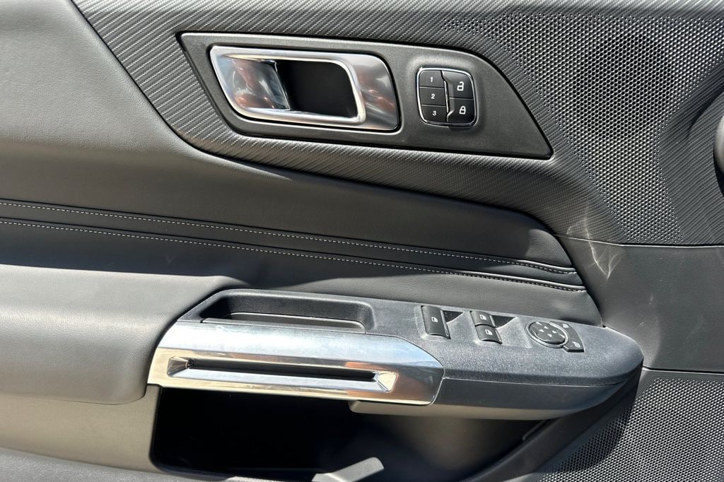2024 Ford Mustang GT Premium Convertible - Photo 8