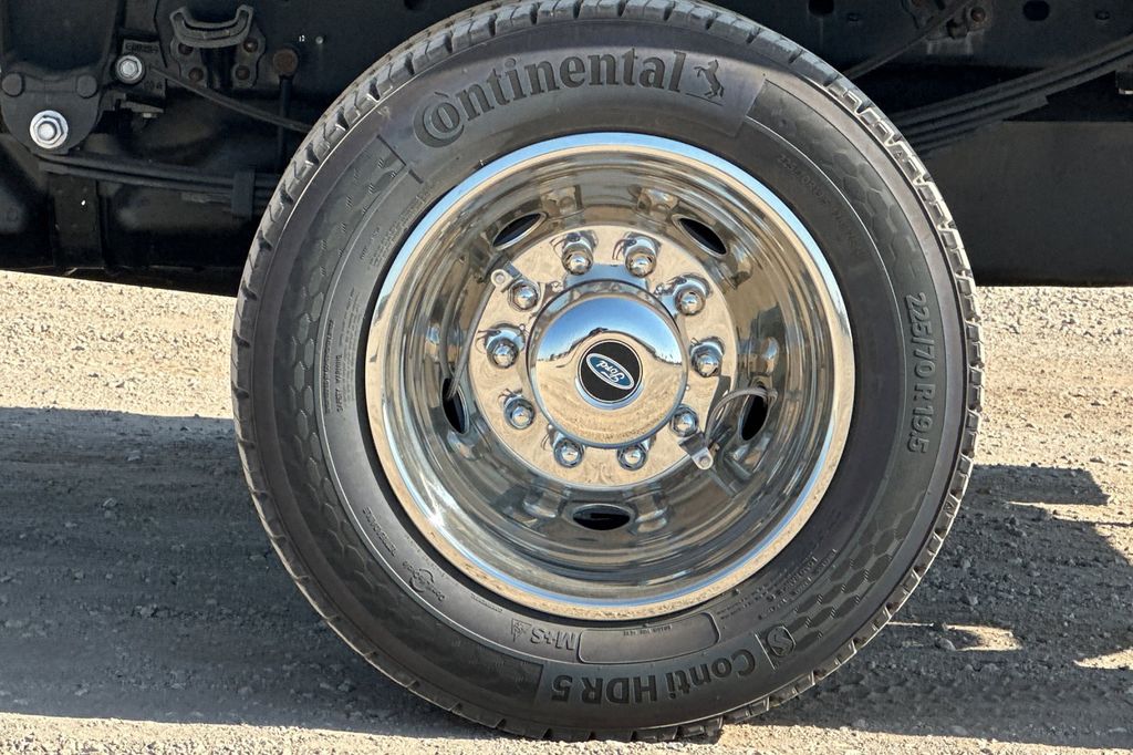2025 Ford F-450 Super Duty Chassis Cab XL - Photo 22