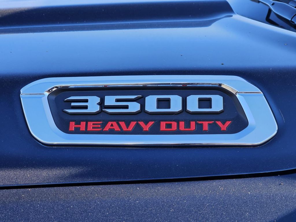 2026 RAM 3500 Tradesman - Photo 8