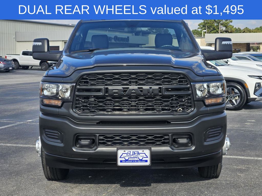 2024 Ram 3500 Tradesman photo 2