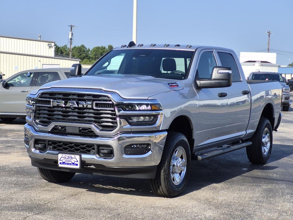 New 2026 Ram 2500 TRADESMAN CREW CAB 4X4 6'4 BOX Pickup