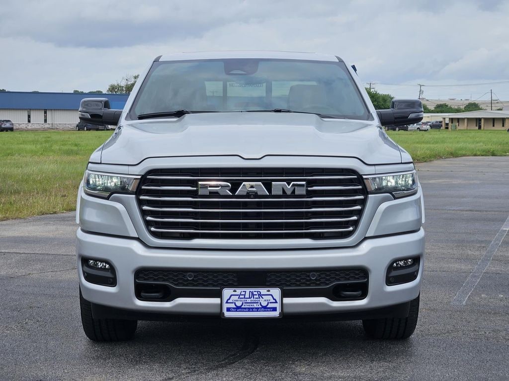 New 2026 Ram 1500 LARAMIE CREW CAB 4X4 5'7 BOX Pickup