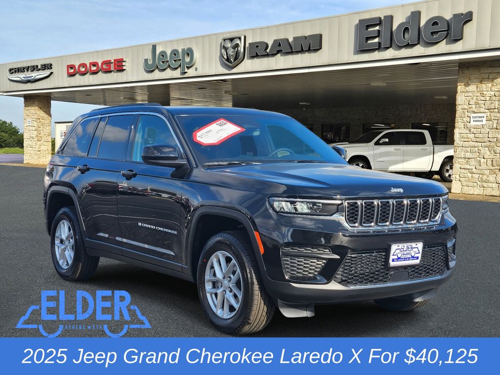 2025 Jeep Grand Cherokee Laredo's photo