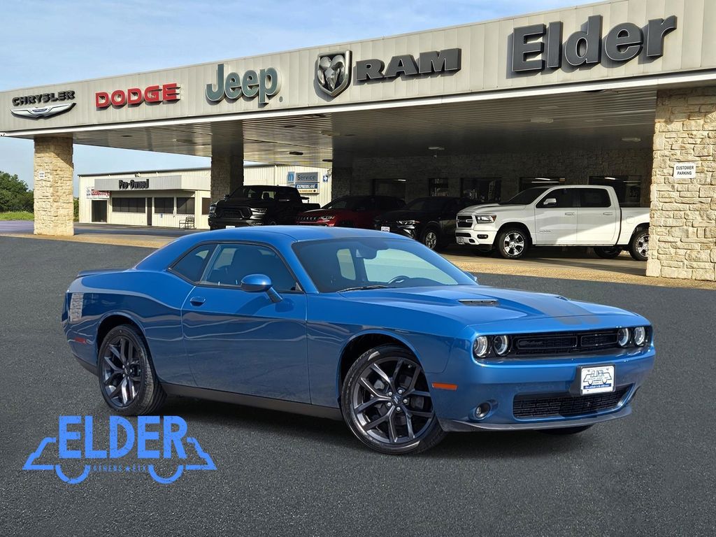 2022 Dodge Challenger SXT
