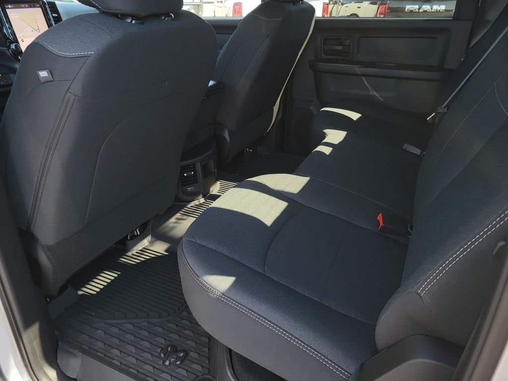 2026 RAM 3500 Tradesman - Photo 12