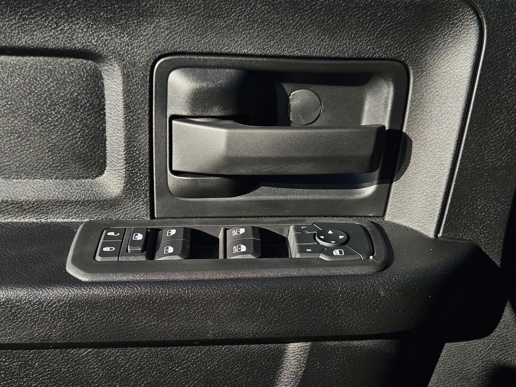 2026 RAM 3500 Tradesman - Photo 29