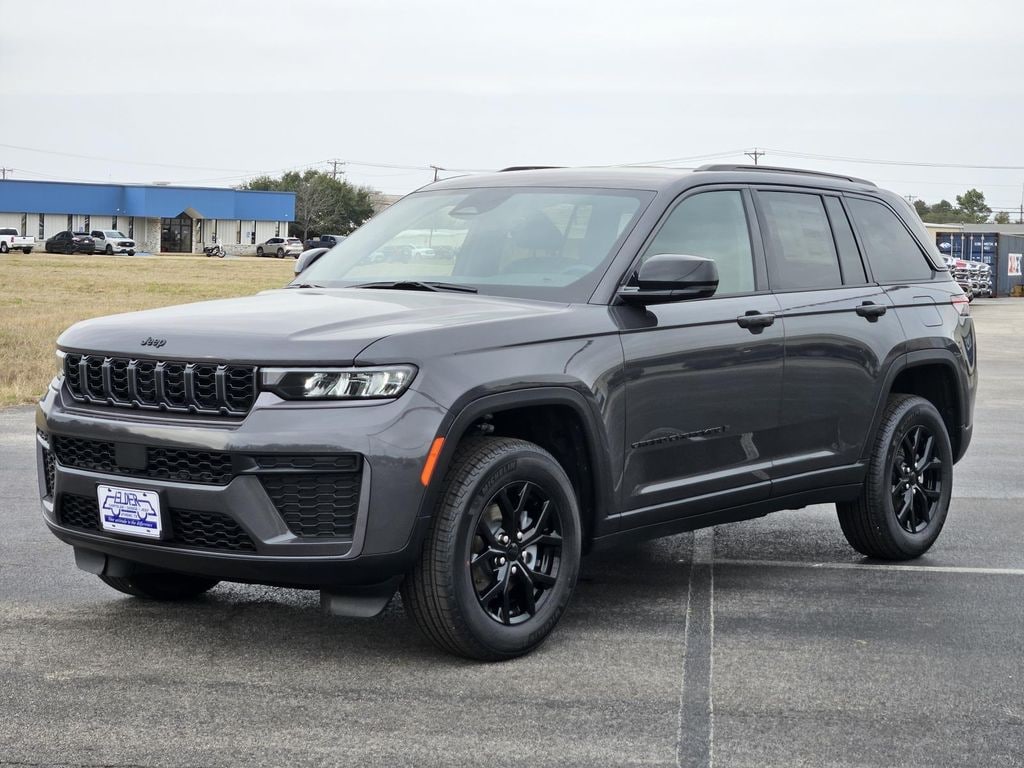 New 2026 Jeep Grand Cherokee LAREDO ALTITUDE 4X2 Sport Utility