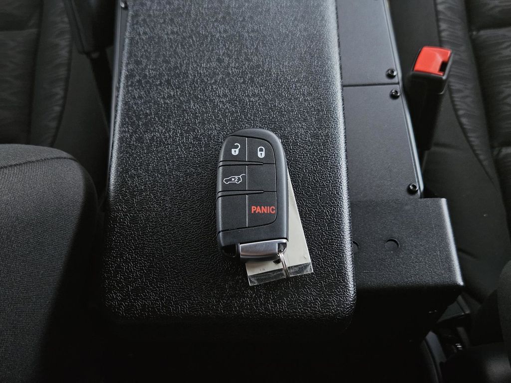 2026 Dodge Durango Police - Photo 32