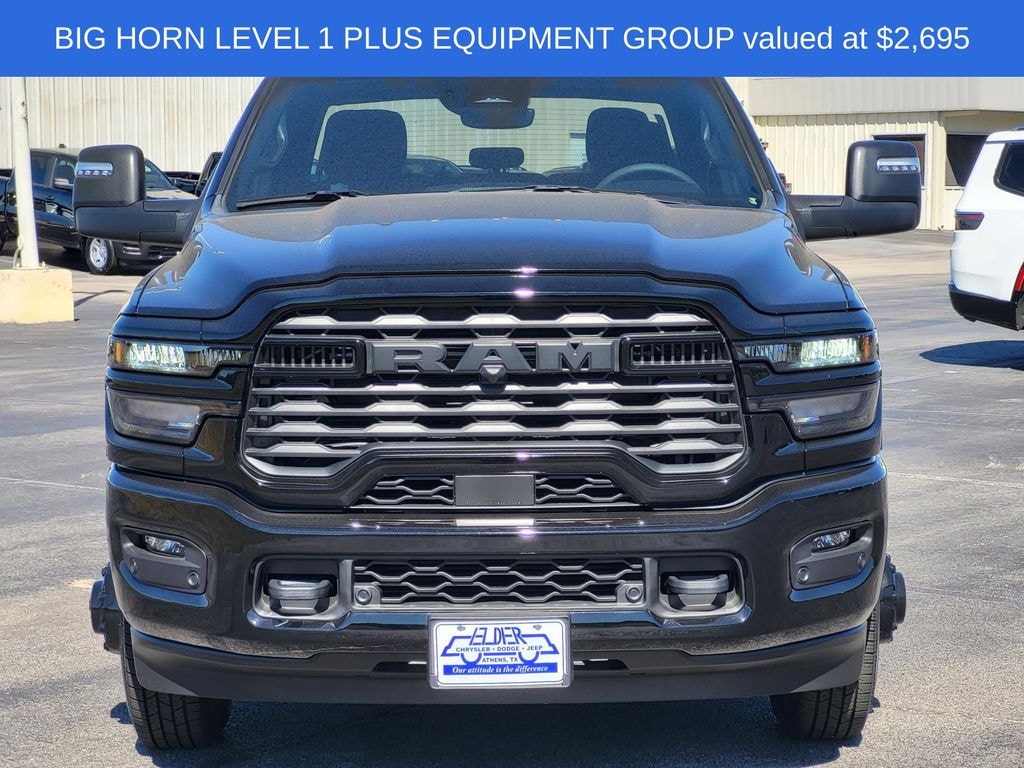 New 2025 Ram 3500 LONE STAR CREW CAB 4X4 8' BOX Pickup