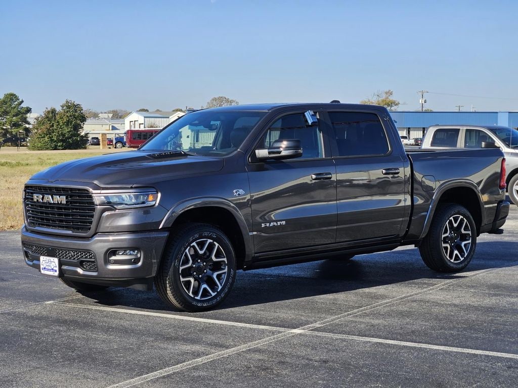 New 2026 Ram 1500 LARAMIE CREW CAB 4X4 5'7 BOX Pickup