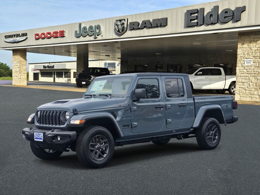 New 2025 Jeep Gladiator SPORT S 4X4 Pickup
