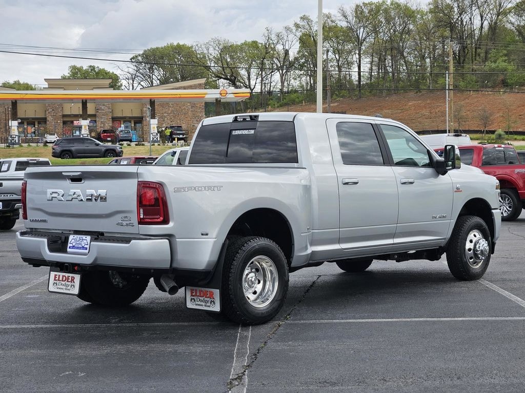 New 2026 Ram 3500 LARAMIE MEGA CAB 4X4 6'4 BOX Pickup