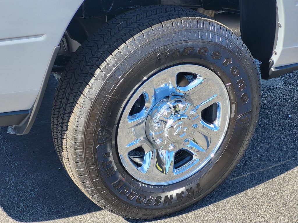2026 RAM 3500 Tradesman - Photo 7