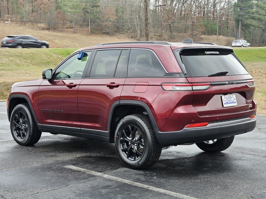 New 2026 Jeep Grand Cherokee LAREDO ALTITUDE 4X2 Sport Utility