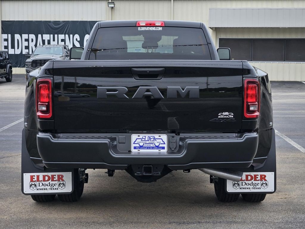 New 2026 Ram 3500 TRADESMAN CREW CAB 4X4 8' BOX Pickup