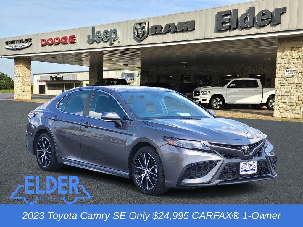 2023 Toyota Camry SE