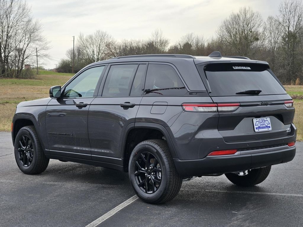 New 2026 Jeep Grand Cherokee LAREDO ALTITUDE 4X2 Sport Utility